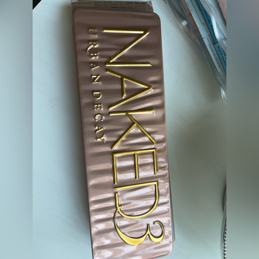 Naked3 pallet new